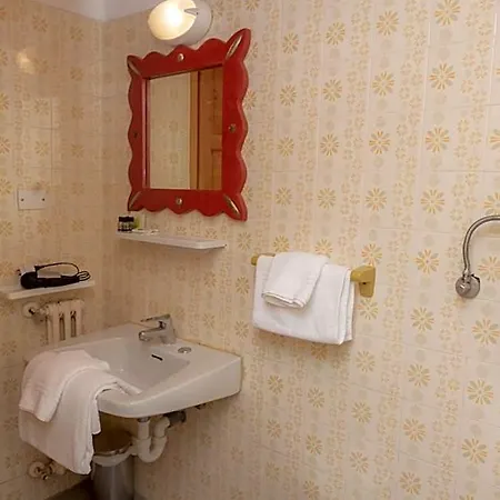 Monte Triplex Otel